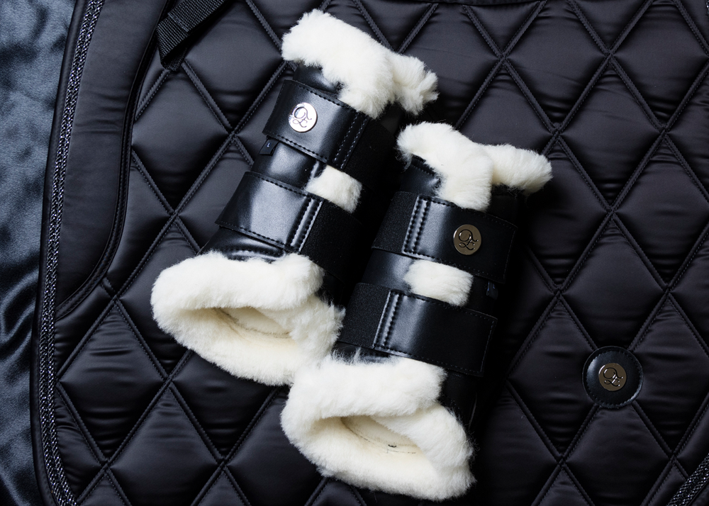 
                  
                    Load image into Gallery viewer, Black Merino Fleece Tendon Boots
                  
                