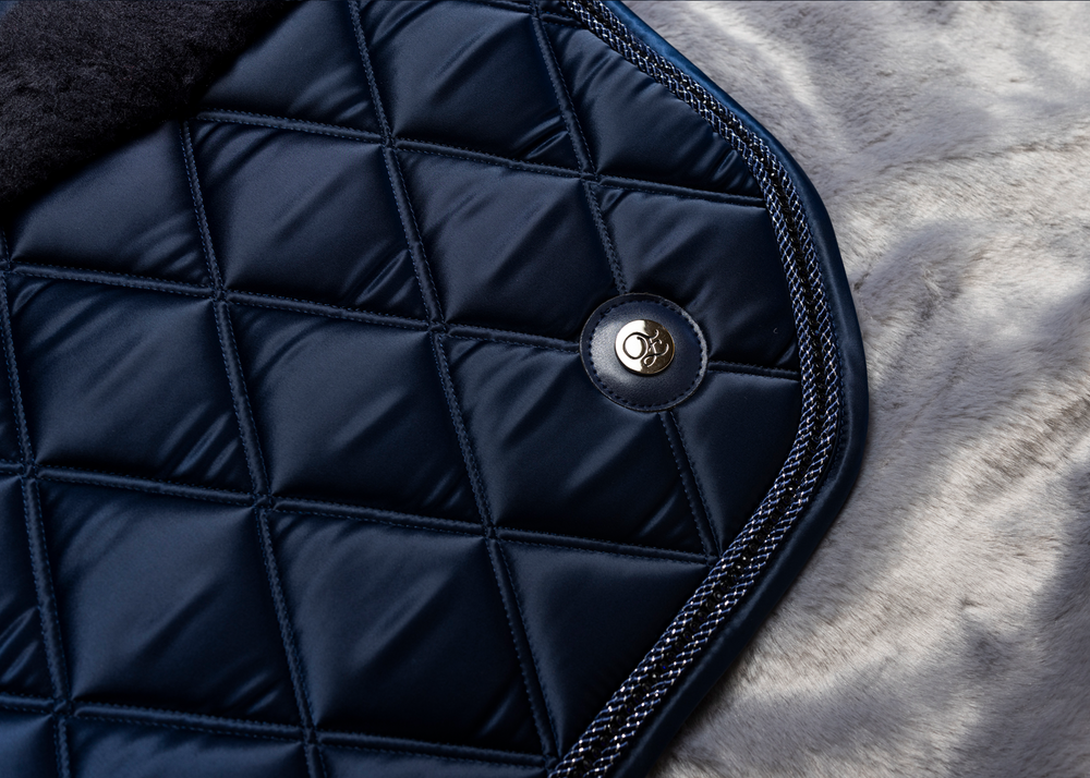 
                  
                    Load image into Gallery viewer, &amp;#39;The Prince&amp;#39; Navy Full Merino Fleece Jewel Saddle Pad
                  
                