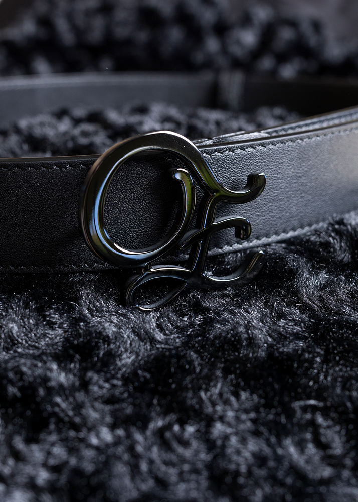 
                  
                    Load image into Gallery viewer, E by Eloquence Black Leather Belt
                  
                