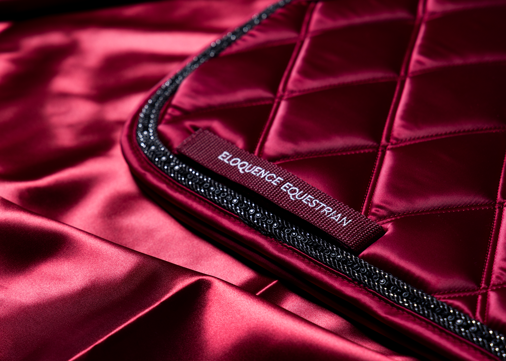 
                  
                    Load image into Gallery viewer, &amp;#39;The Empress&amp;#39; Ruby Red Jewel Saddle Pad
                  
                
