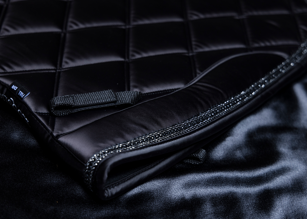 
                  
                    Load image into Gallery viewer, &amp;#39;The King&amp;#39; Black Jewel Saddle Pad
                  
                