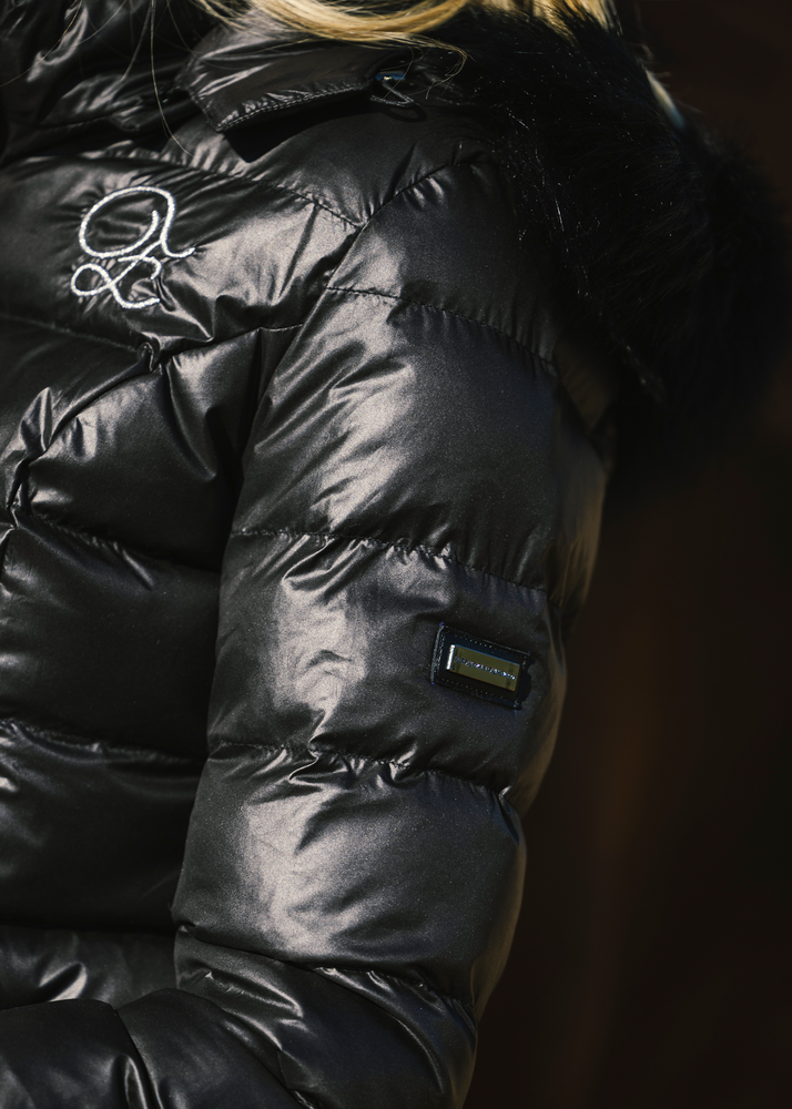 
                  
                    Load image into Gallery viewer, &amp;#39;Tiffany&amp;#39; Black Down Puffer Jacket
                  
                